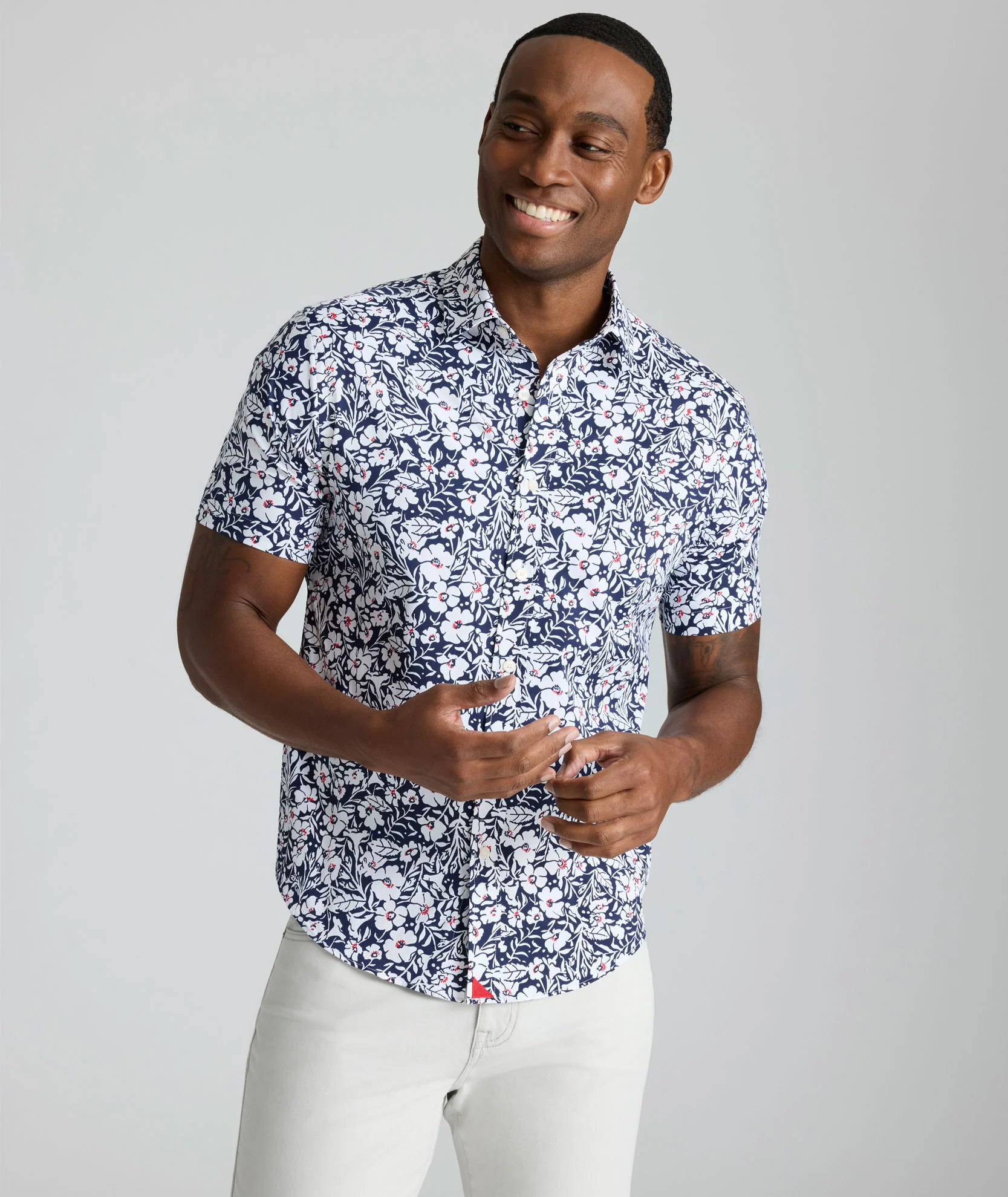 Performance Short-Sleeve Connor Shirt - Image 4